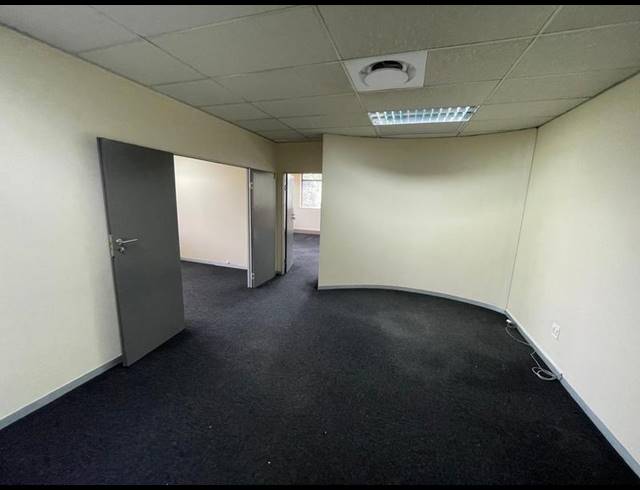INDUSTRIAL PROPERTY TO RENT IN LYTTELTON